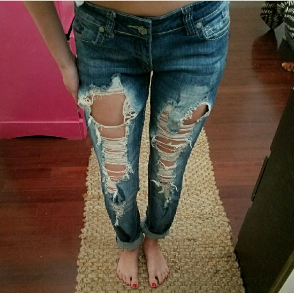Premium Ten25 distressed denim